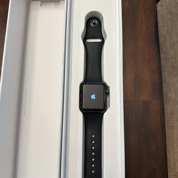 Apple Watch Series 3 (42mm, GPS + Cellular) – Black Sport Apple Watch Series 3 (42mm, GPS + Cellular) – Black Sport